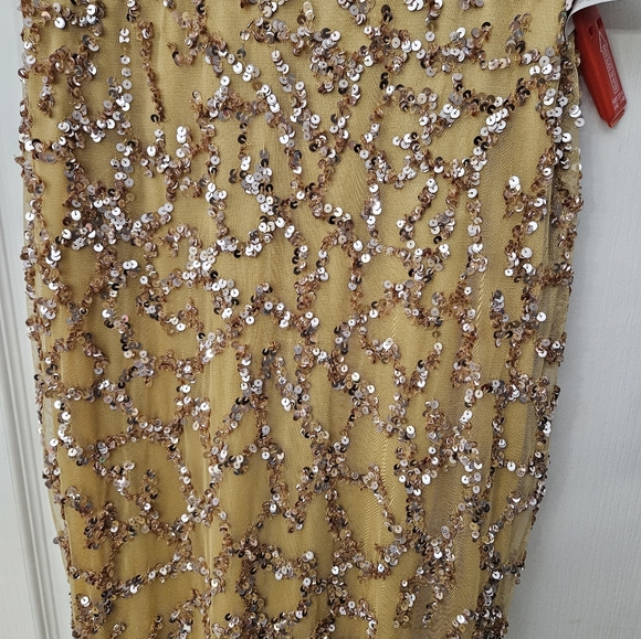 MAC DUGGAL SLEEVELESS V-NECK BEADED COLUMN NUDE GOWN SZ 6 NWT - Picture 5 of 14